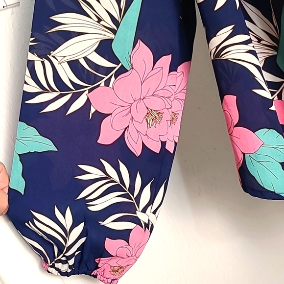 Forever 21 Off-Shoulder Blouse, Navy with Pink & Teal Flowers Size 2X, NWT - Picture 4 of 10